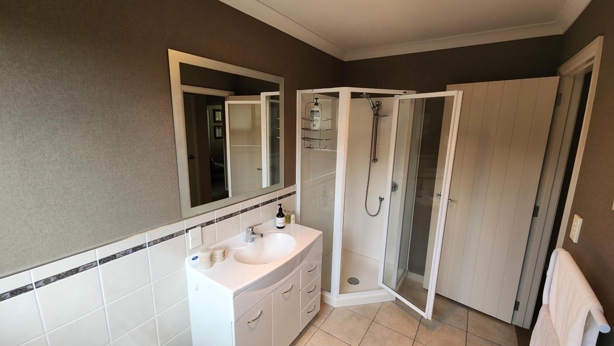 Huntington Honey Apartment Хамилтън Екстериор снимка