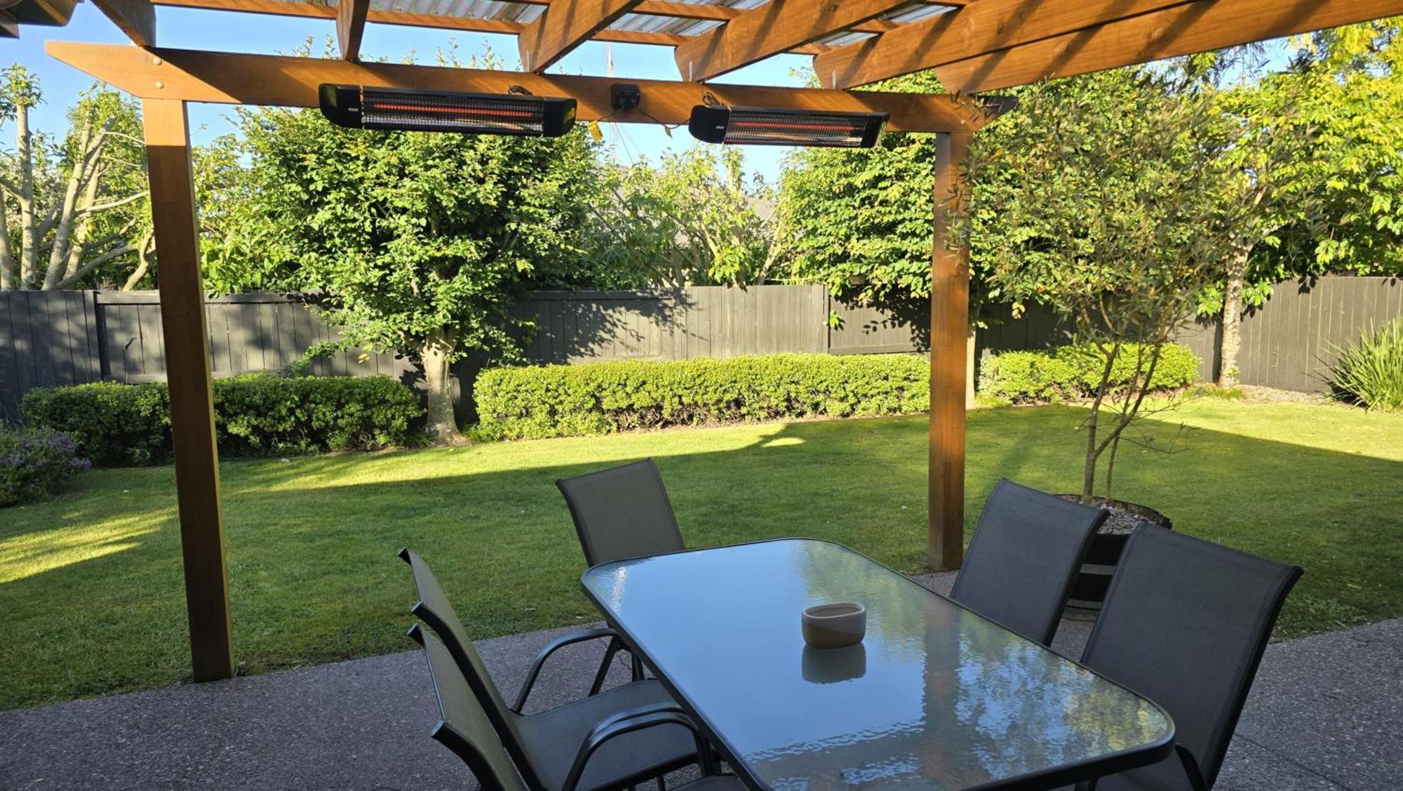 Huntington Honey Apartment Хамилтън Екстериор снимка