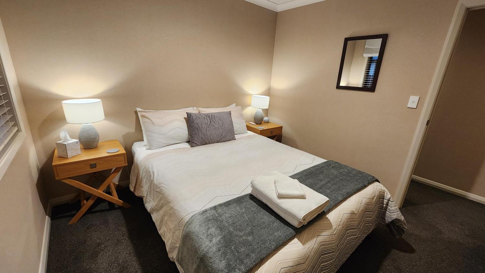 Huntington Honey Apartment Хамилтън Стая снимка